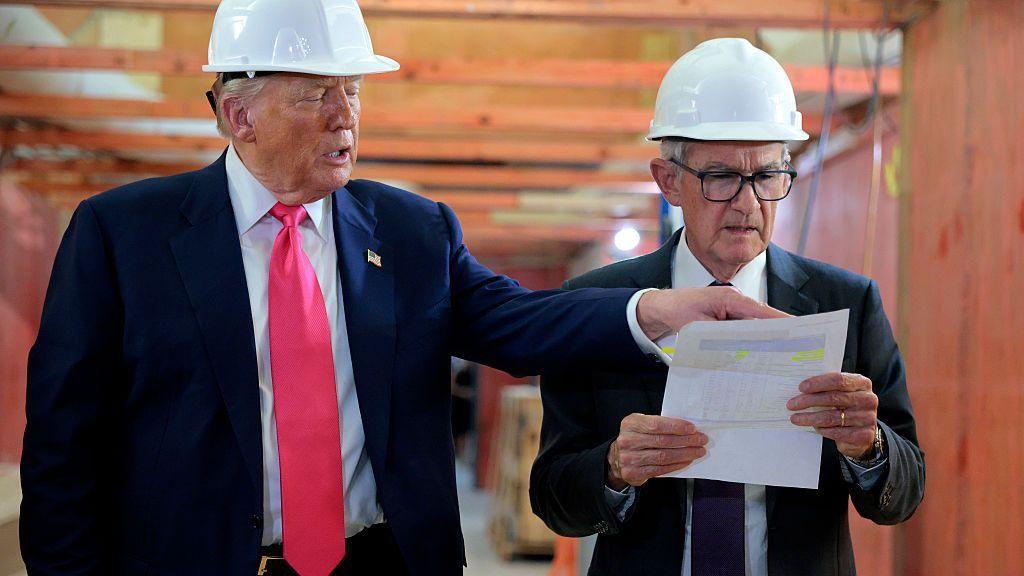 Trump streitet mit Powell von der Federal Reserve über Renovierungskosten