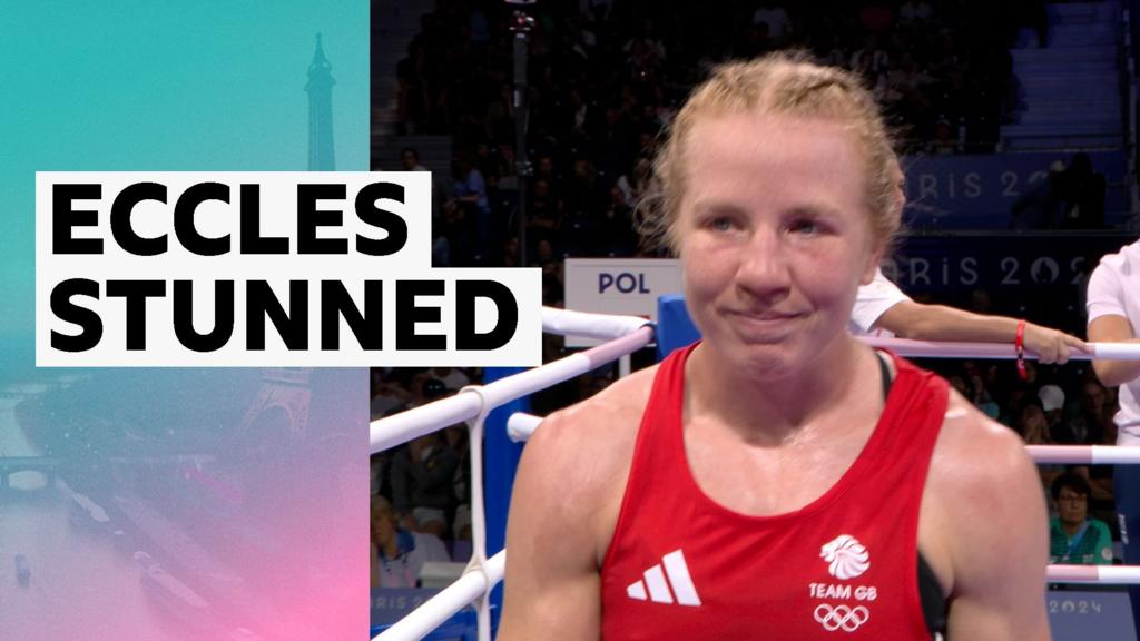 Eccles 'stunned into disbelief' by split decision defeat against Rygielska