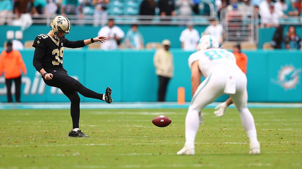 Charlie Smyth in action against Miami Dolphins