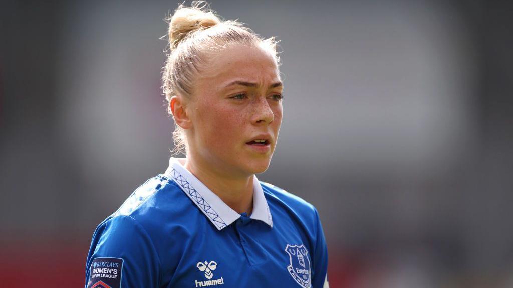 Sweden midfielder Hanna Bennison playing for Everton