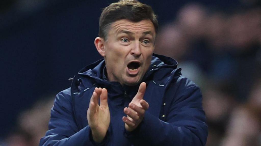 Preston North End manager Paul Heckingbottom claps his side