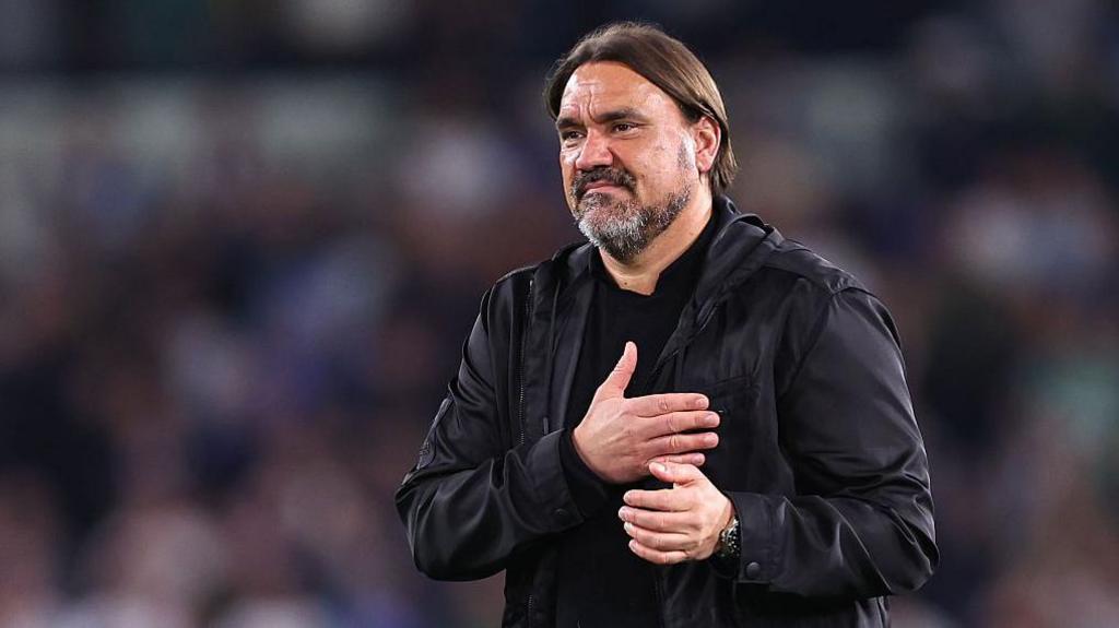 Daniel Farke of Leeds United smiling