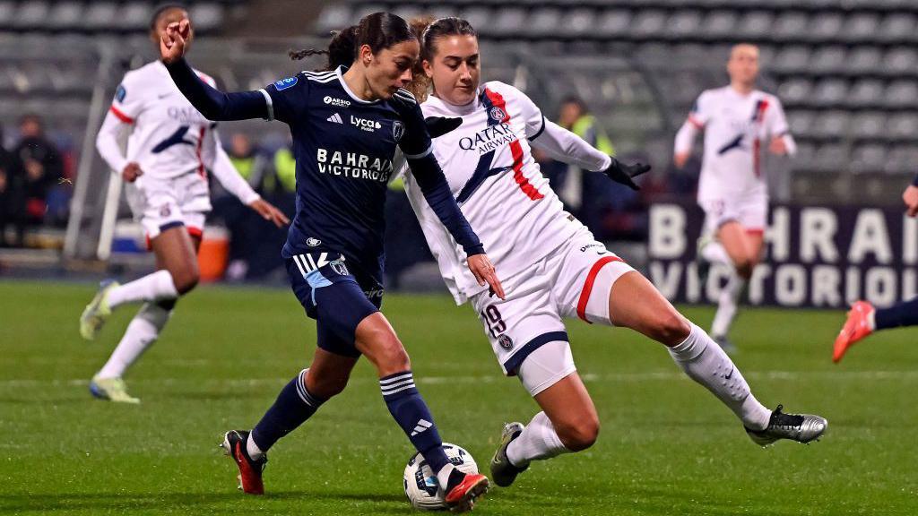 Paris FC women face PSG