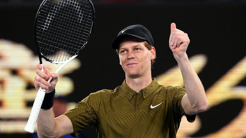 Jannik Sinner celebrates