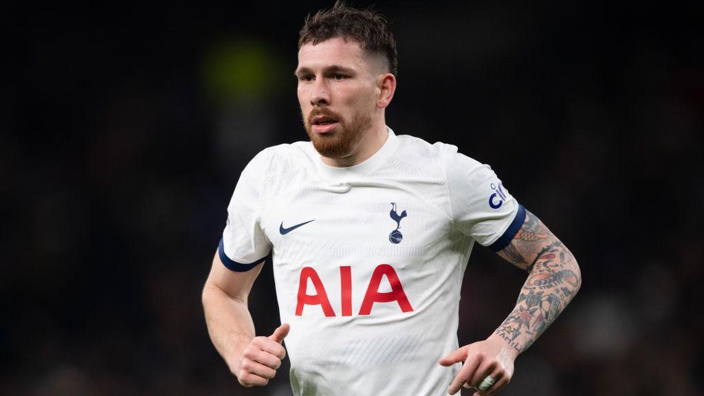 Pierre-Emile Hojbjerg playing for Spurs