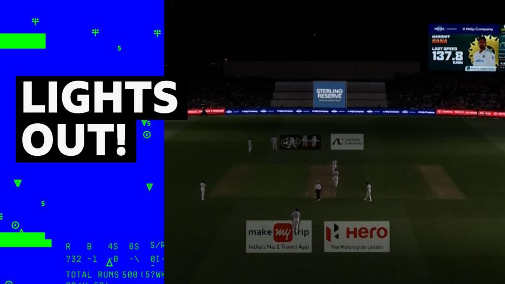 'What is going on?!' - Australia India Test plunged into darkness