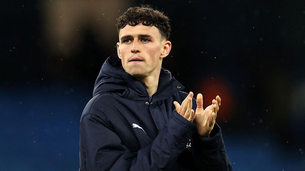 Phil Foden applauding