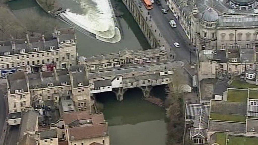 Pulteney Bridge and weir, Bath