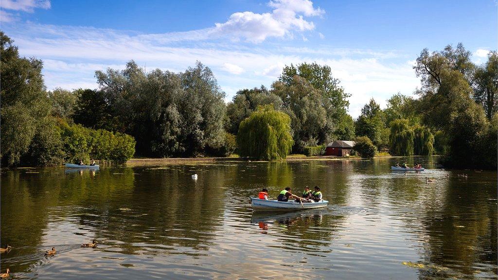 Wicksteed Park lake