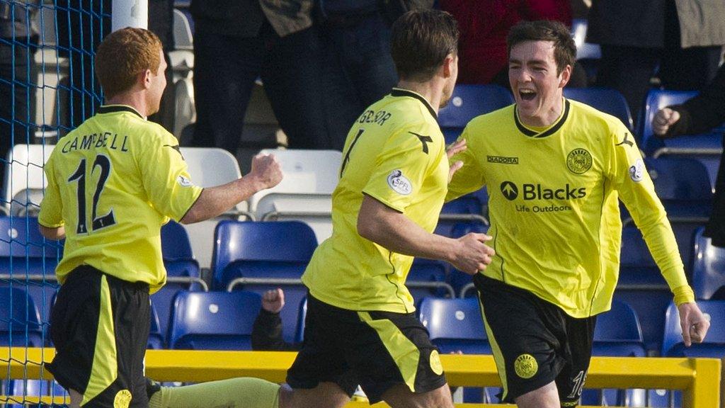 St Mirren players celebrating