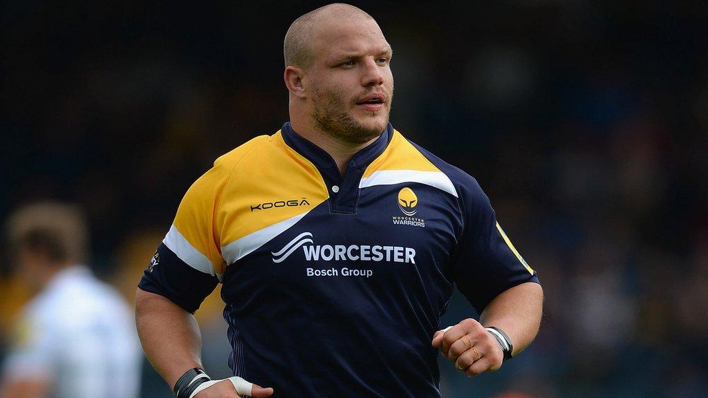 Euan Murray playing for Worcester Warriors