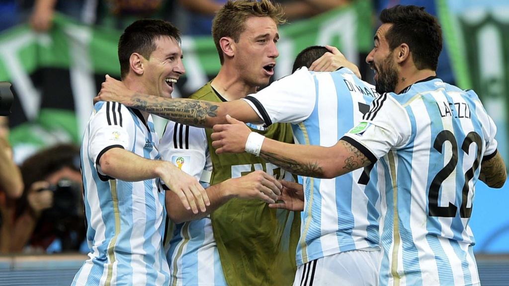 The Argentina players celebrate