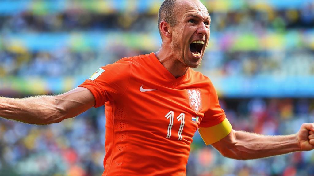 Arjen Robben celebrates goal against Mexico