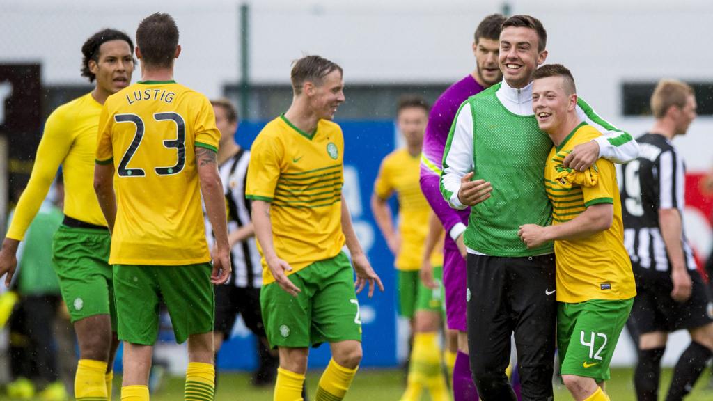 Celtic celebrate at full-time