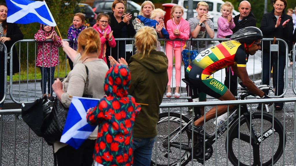 Ghana's Christopher Symonds is cheered on by spectators
