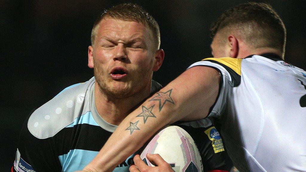 London Broncos' Jamie O'Callaghan powers forward