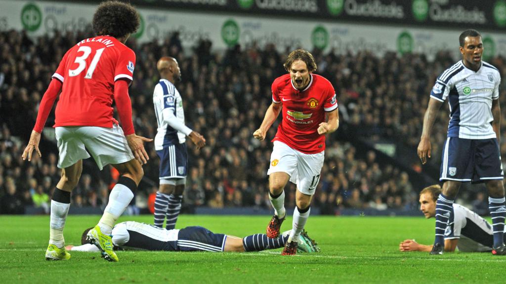 Daley Blind equalises for Manchester United