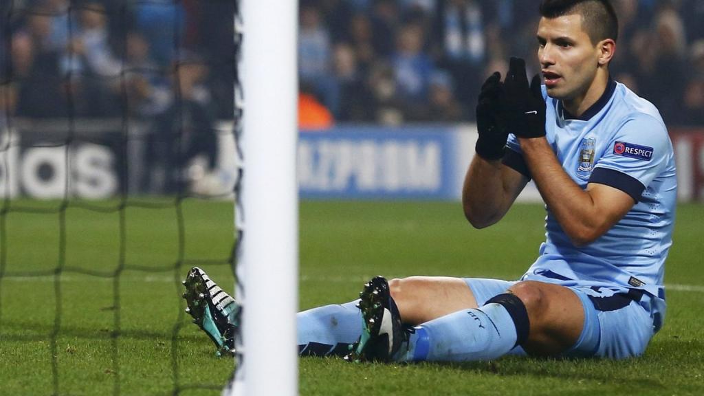 Sergio Aguero looks dejected