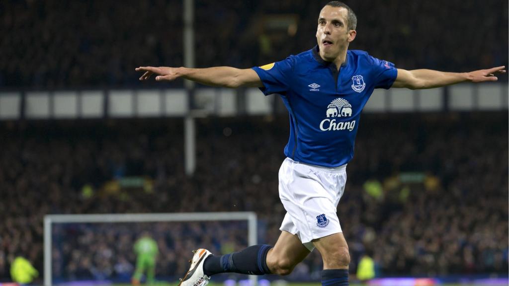 Leon Osman celebrates