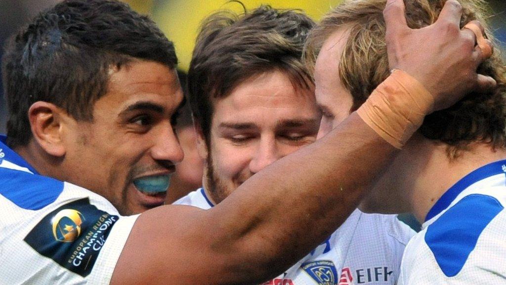 Wesley Fofana and Camille Lopez congratulate Nick Abendanon on his try for Clermont