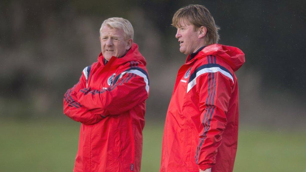 Gordon Strachan and Stuart McCall