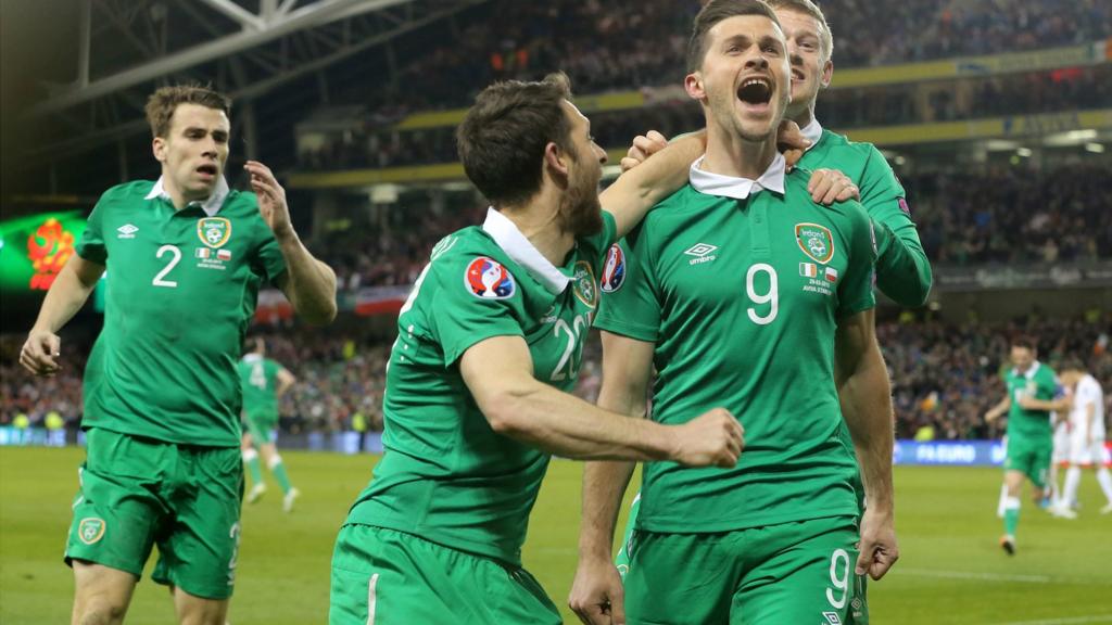 Shane Long is congratulated by his team mates