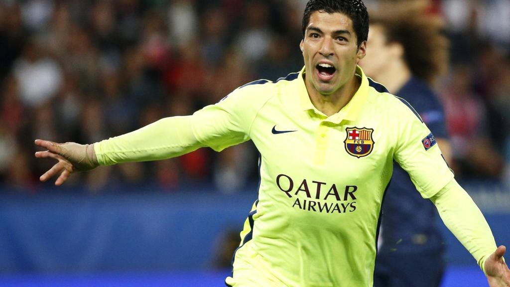 Luis Suarez celebrates