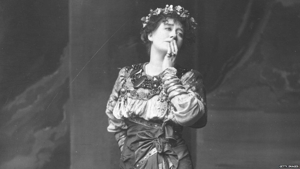 circa 1880: English actress, Ellen Terry (Dame Eileen Alice Terry) (1848 - 1928) as Shakespeare's Imogen.