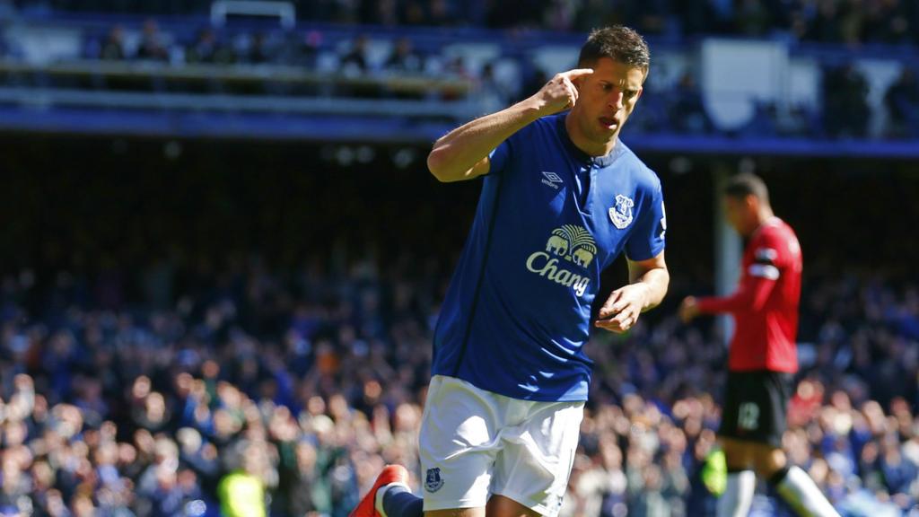 Mirallas celebrates