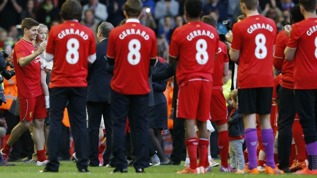 Gerrard walks out to his team mates