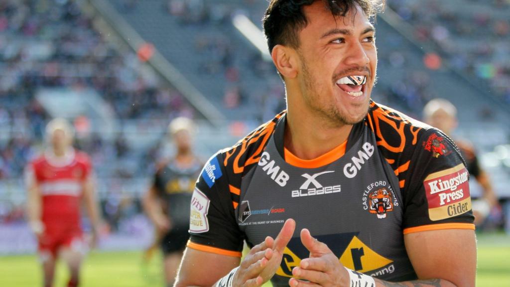 Denny Solomona