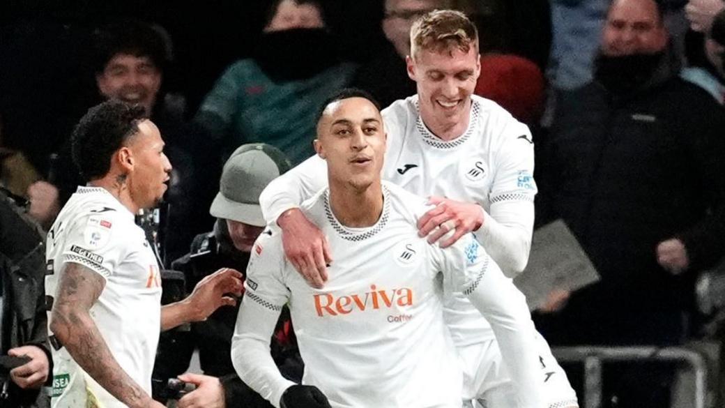 Swansea striker Adam Idah celebrates winning goal