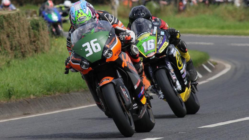 Jamie Coward leads Mike Browne at the 2024 Armoy road races