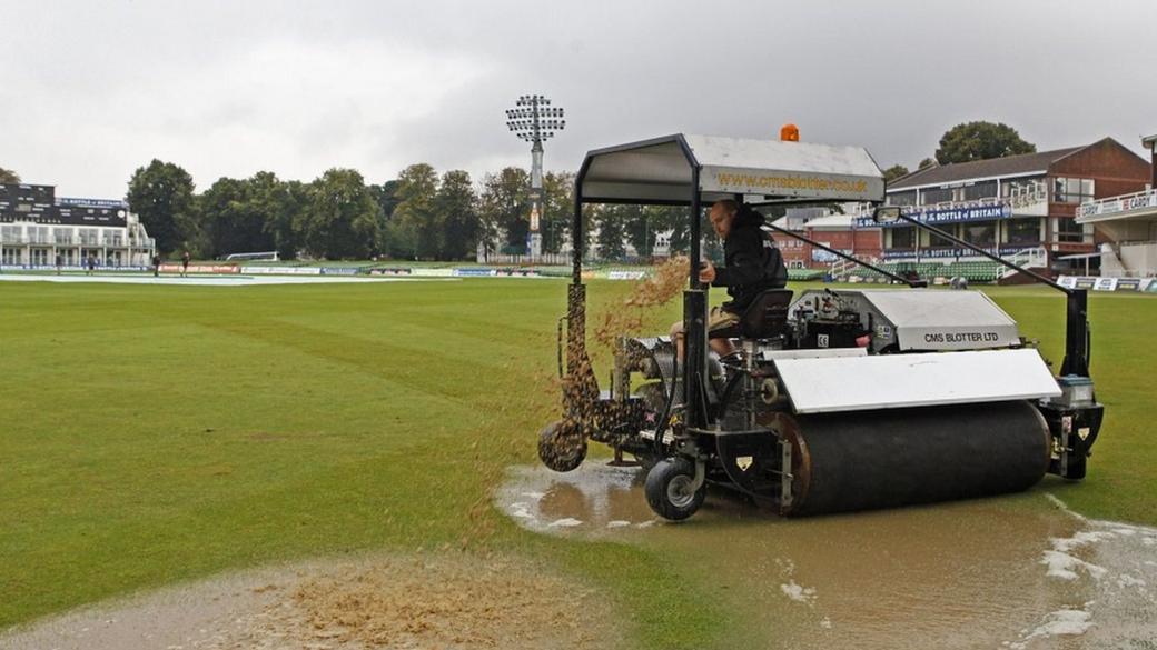 Groundstaff at Canterbury