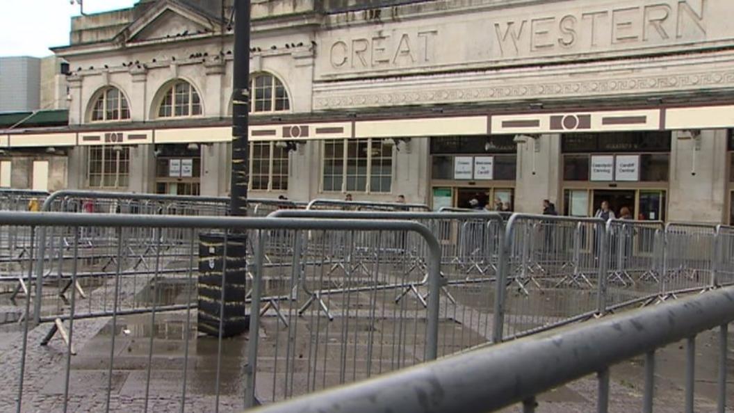 New queuing system trial at Cardiff Central train station