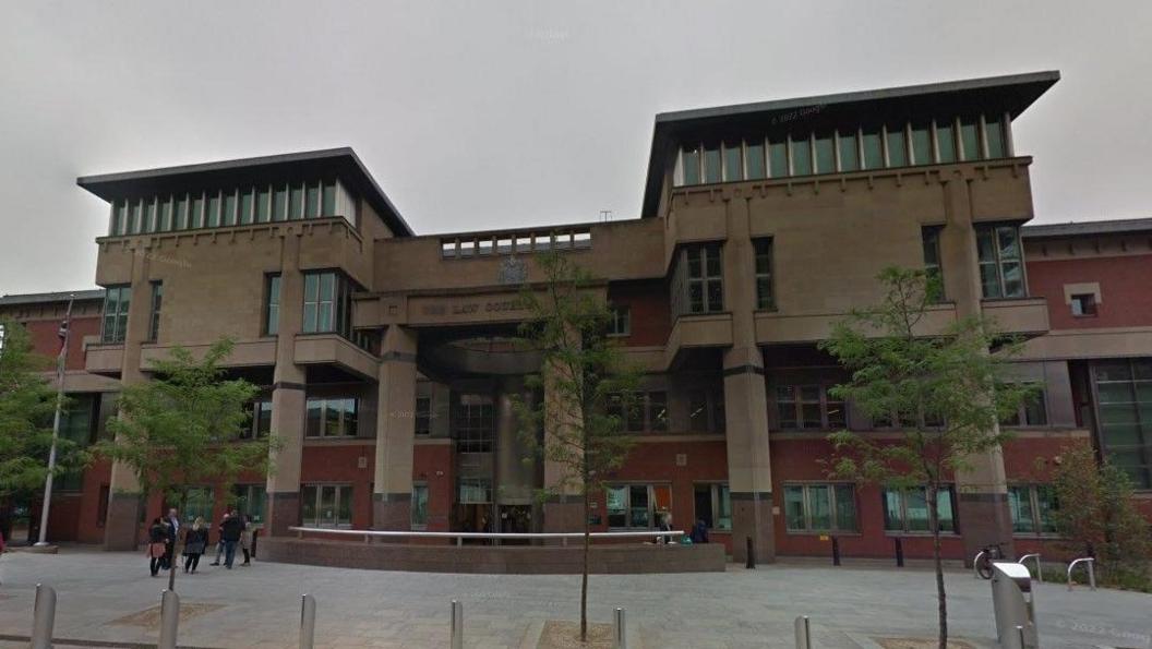 Exterior of Sheffield Crown Court