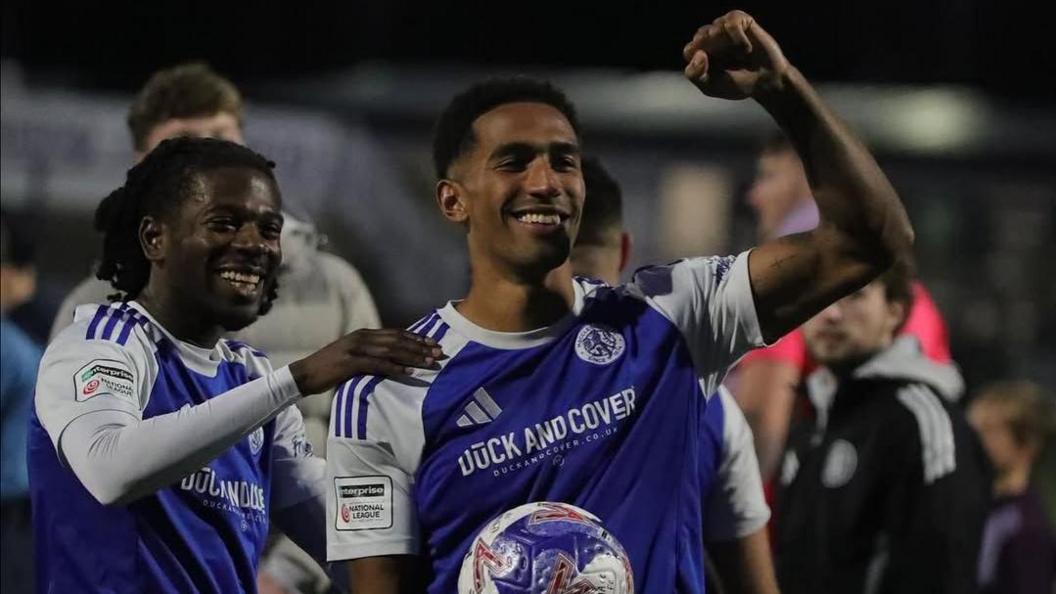 Danny Elliott celebrates