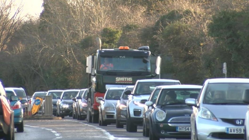 Queues on A40