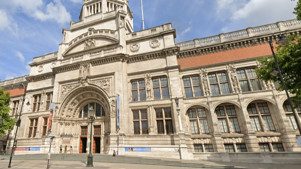 Google image of the outside of the V&A museum on a blue sky day.
