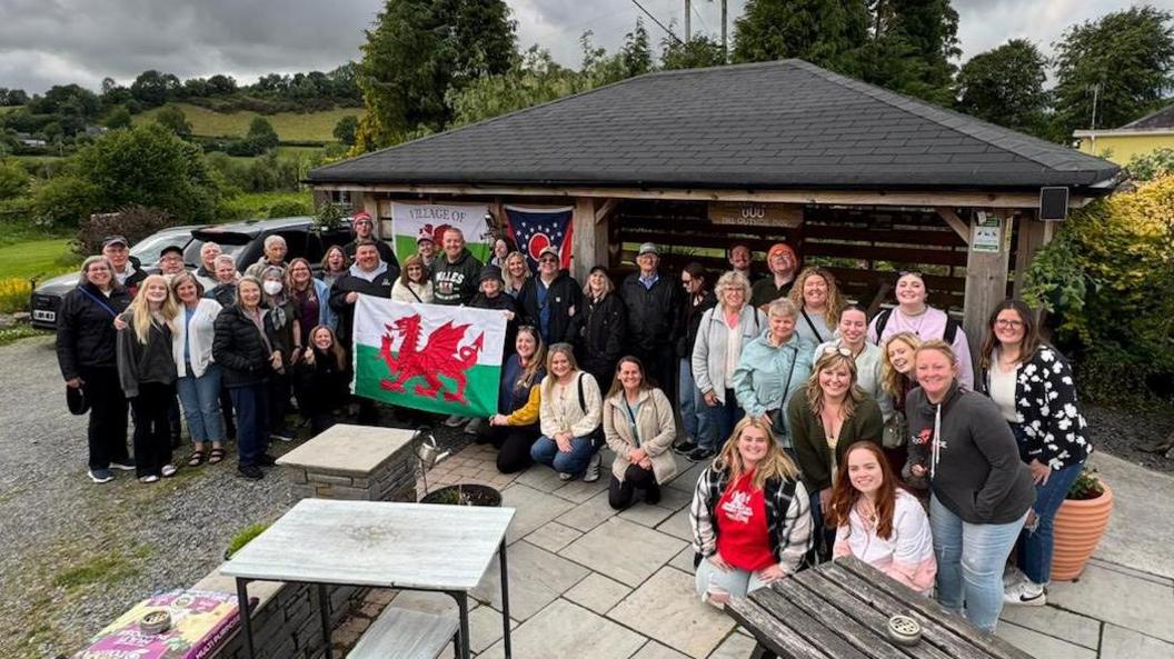 Criw yn Llangeitho
