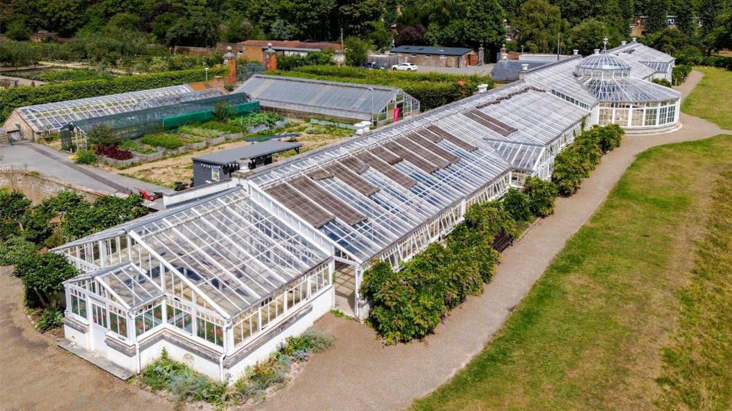The Conservatory at Chiswick House and Gardens, Hounslow