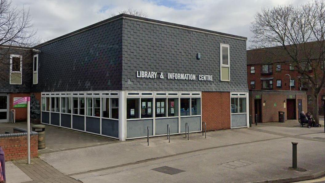 Frontage of Eastwood Library