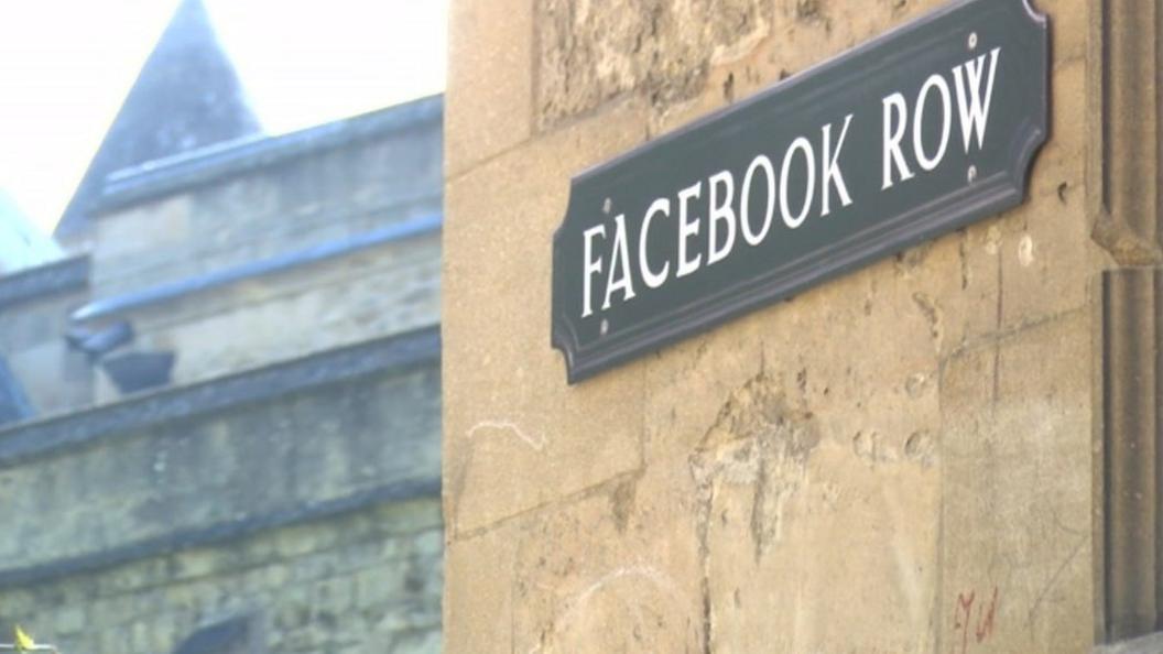 Facebook Row sign