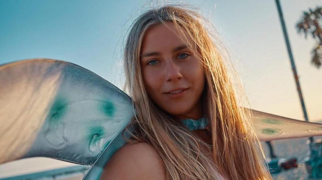 Mae teithio yn rhan fawr o fywyd Melys hefyd