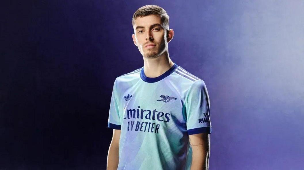 Arsenal news New third kit released for Premier League season BBC Sport