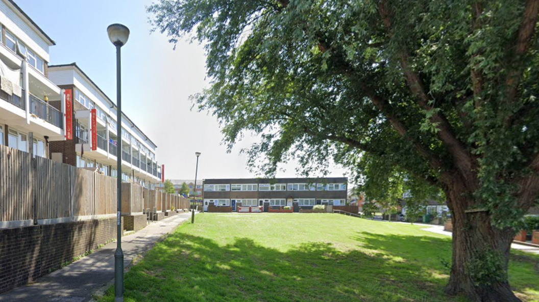 Blanchard Close leading to Belvoir Close