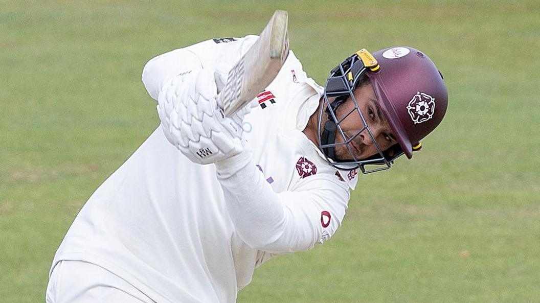 Ricardo Vasconcelos batting for Northants