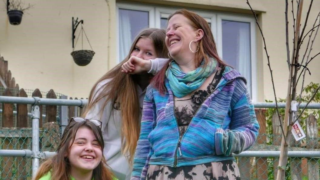 Ms Wright and her daughters