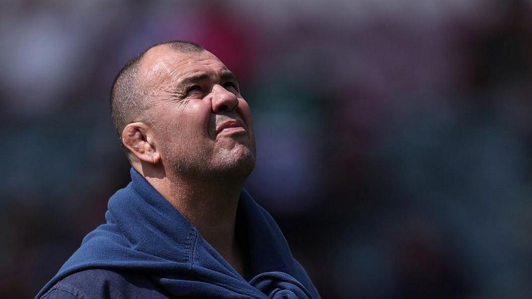Leicester Tigers boss Michael Cheika looks skyward