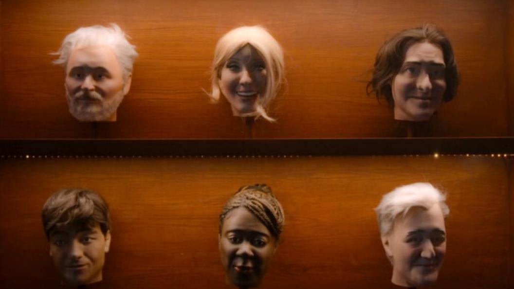 Celebrity plastic heads for the game